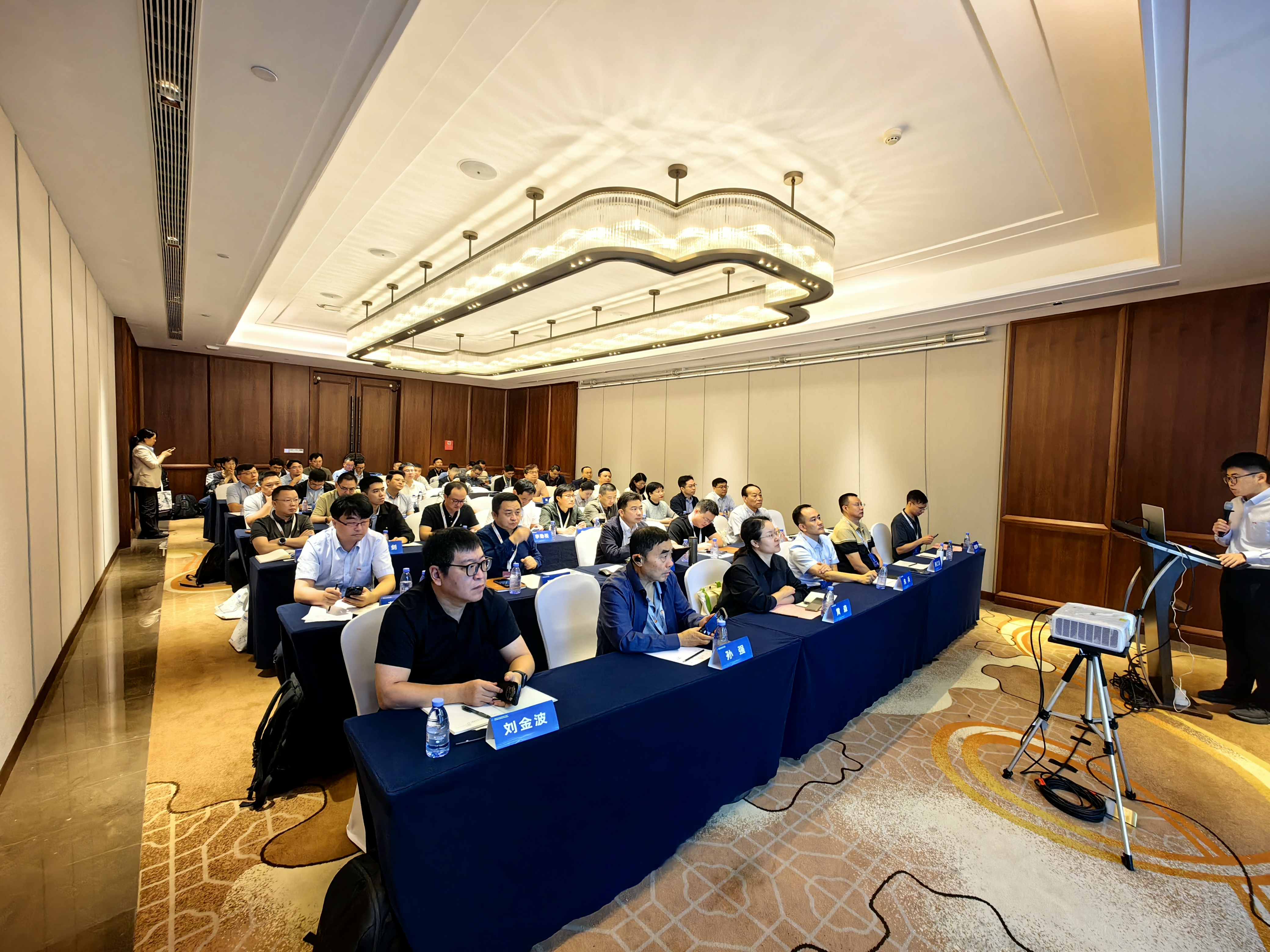 中国电子元件行业协会电子元器件设备仪器专业委员会 2026年度年会圆满举办